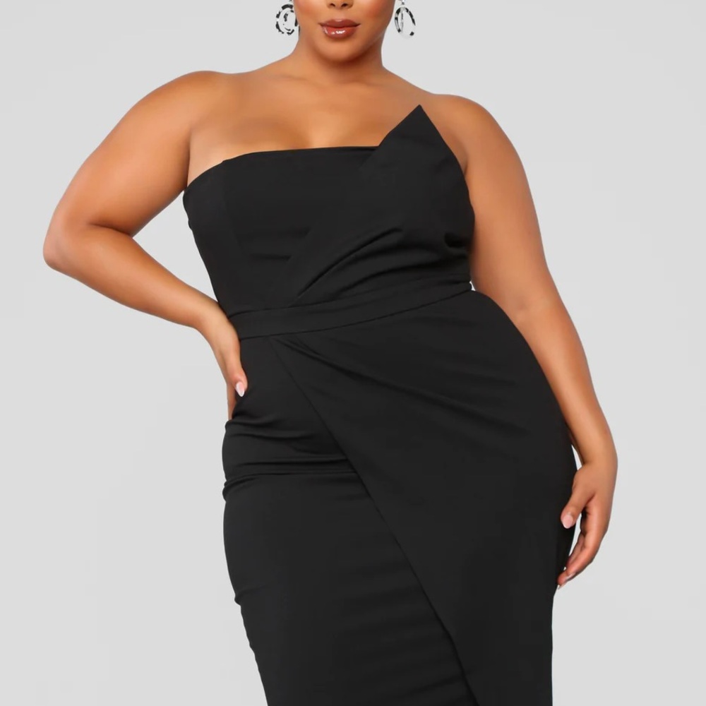 Fashion Nova Plus Midi Tube Dress